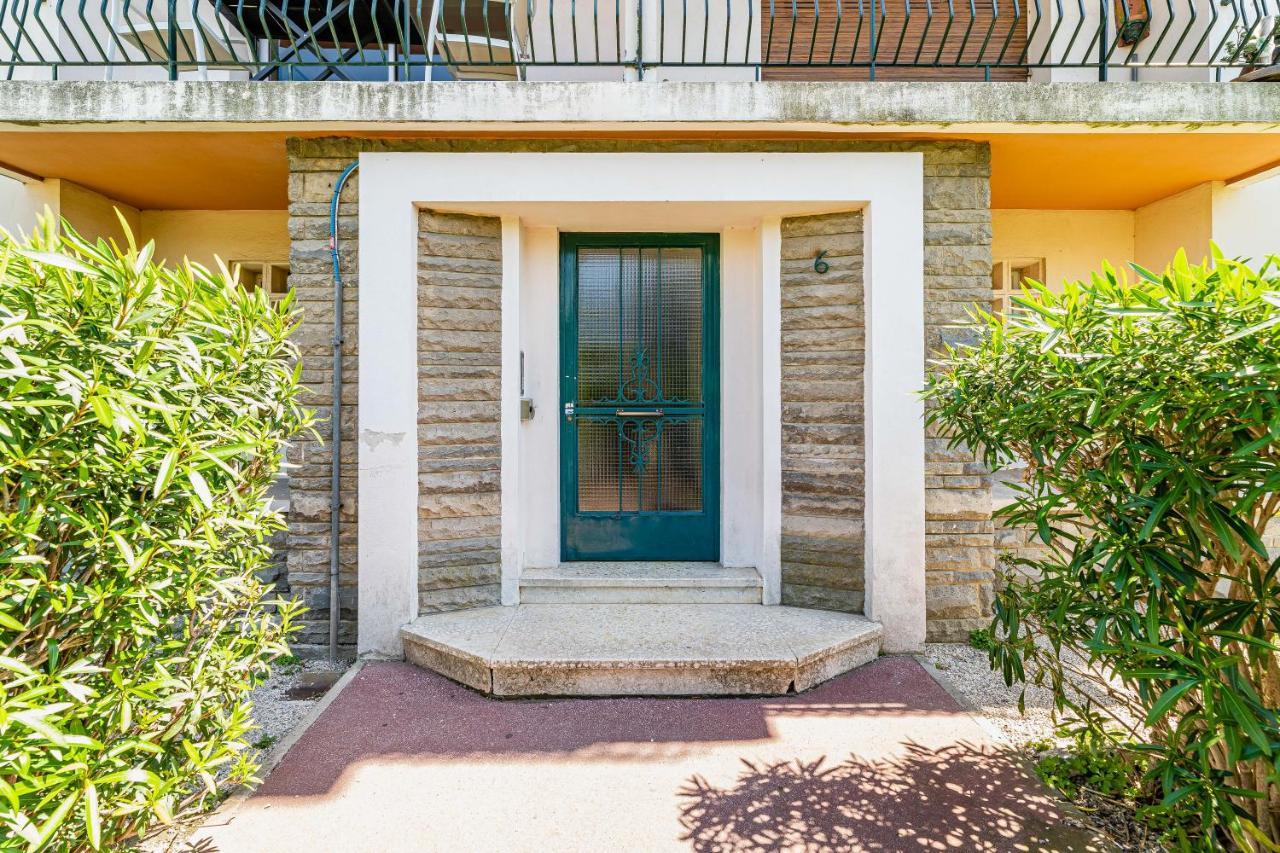 Cassis Le Marignan- Rdc - Garage - Classe 3 Etoiles Exterior photo